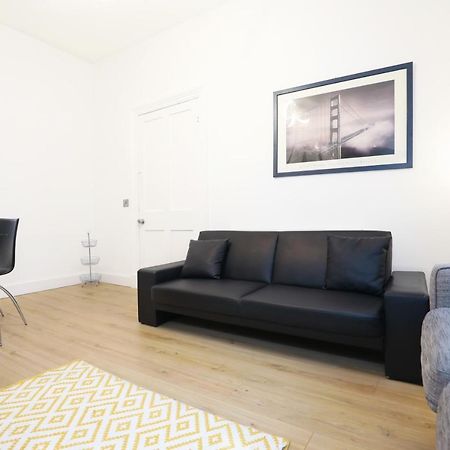 Stunning modern 3 bedroom apartment Edinburgh Buitenkant foto