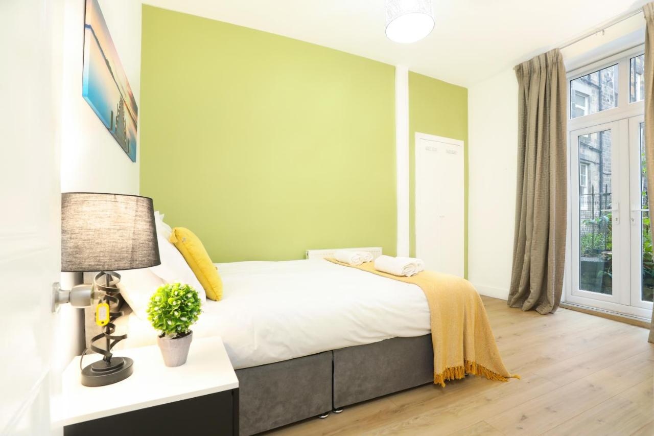 Stunning modern 3 bedroom apartment Edinburgh Buitenkant foto