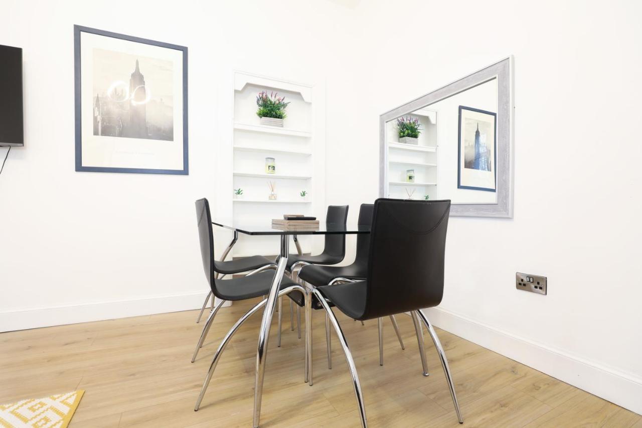 Stunning modern 3 bedroom apartment Edinburgh Buitenkant foto