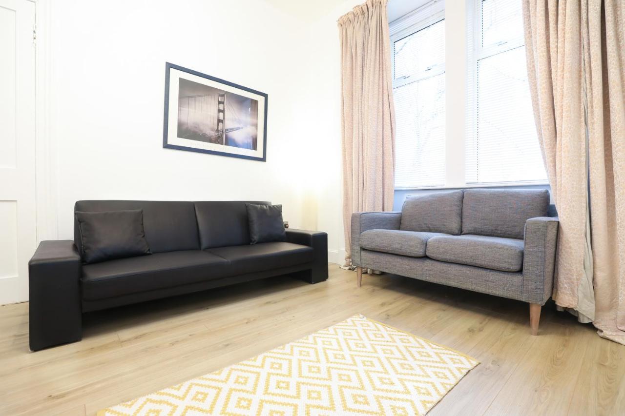 Stunning modern 3 bedroom apartment Edinburgh Buitenkant foto