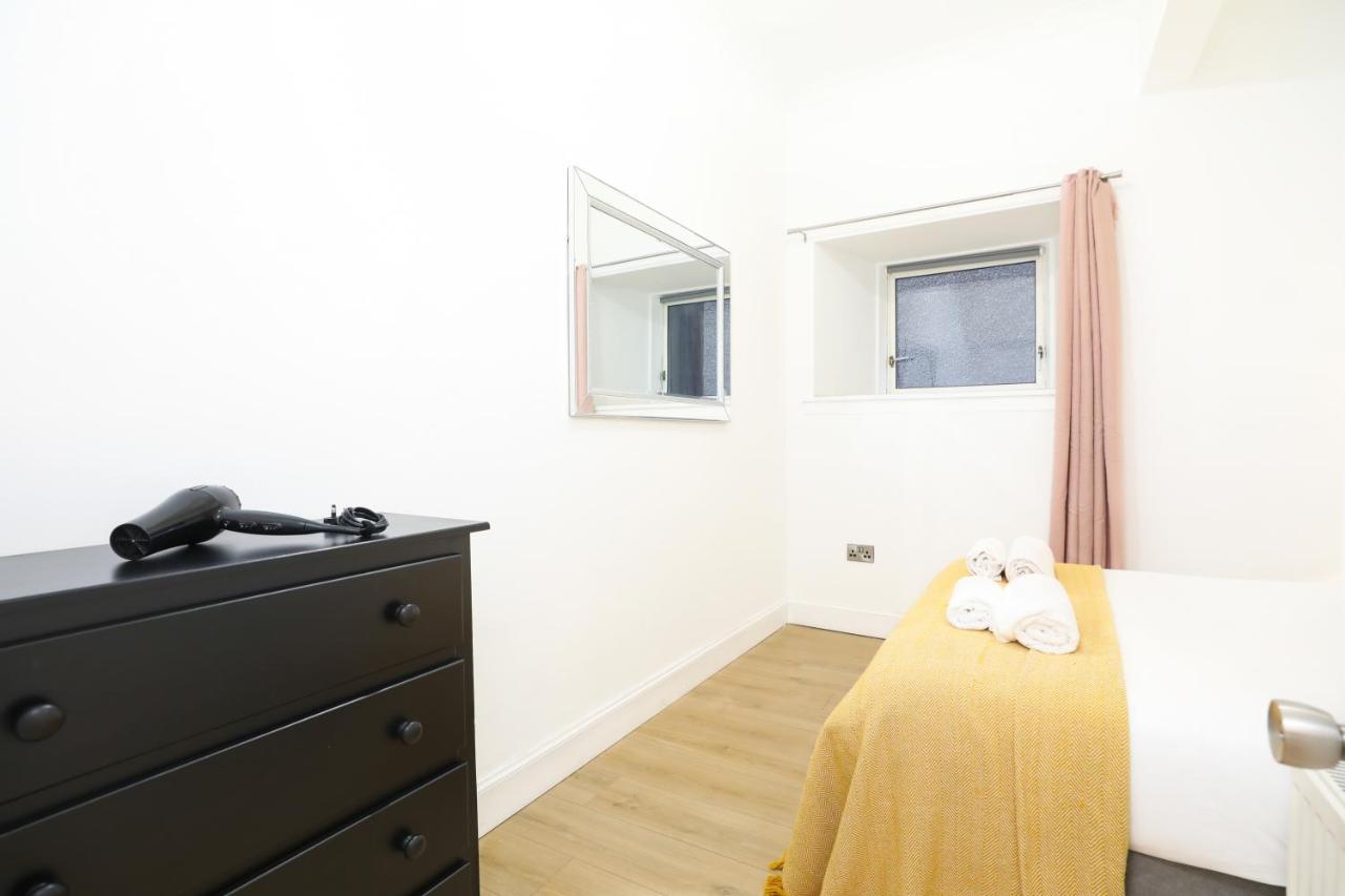 Stunning modern 3 bedroom apartment Edinburgh Buitenkant foto
