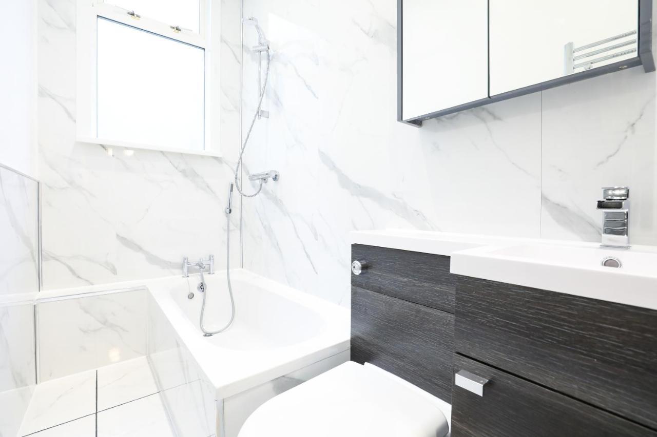 Stunning modern 3 bedroom apartment Edinburgh Buitenkant foto