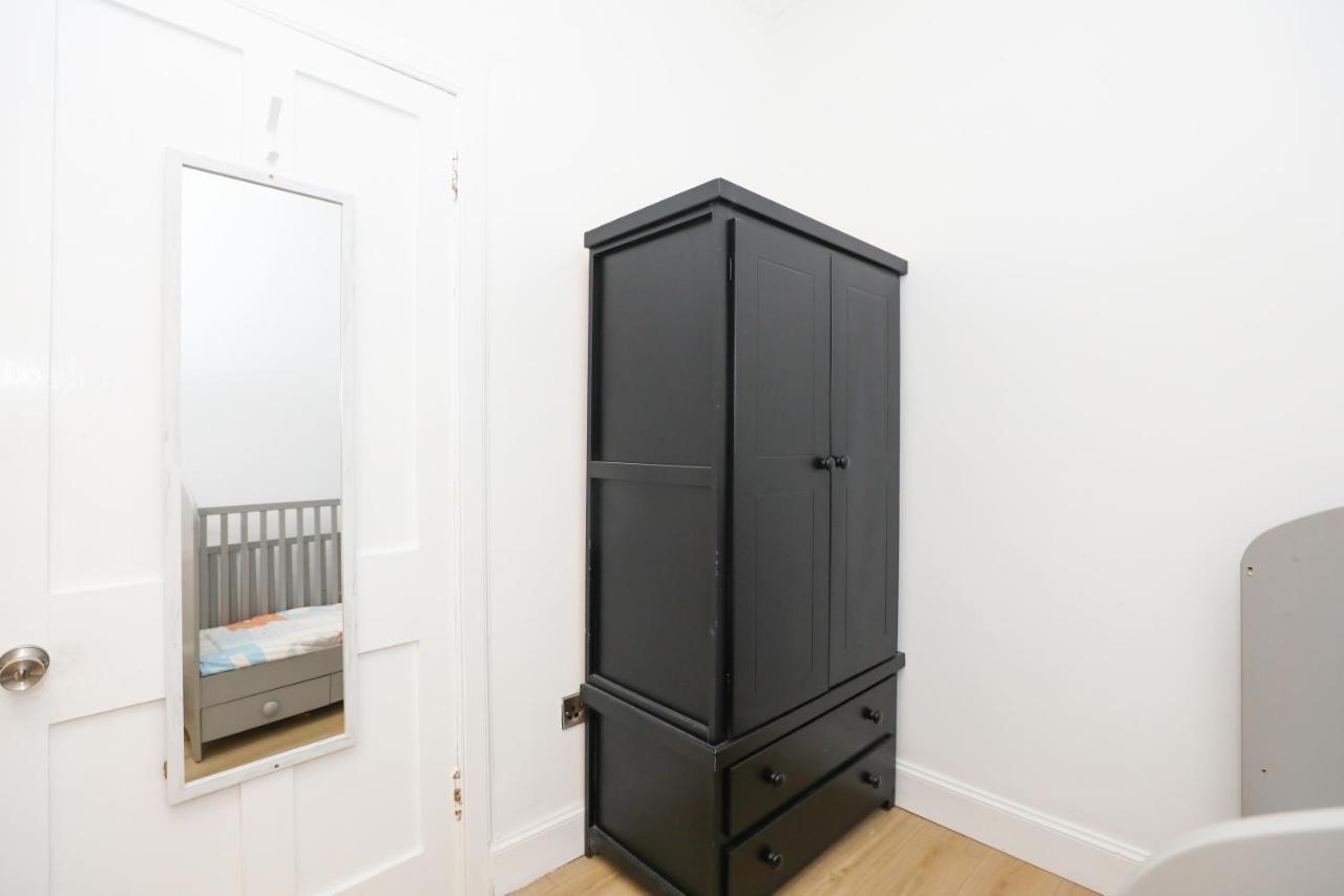 Stunning modern 3 bedroom apartment Edinburgh Buitenkant foto