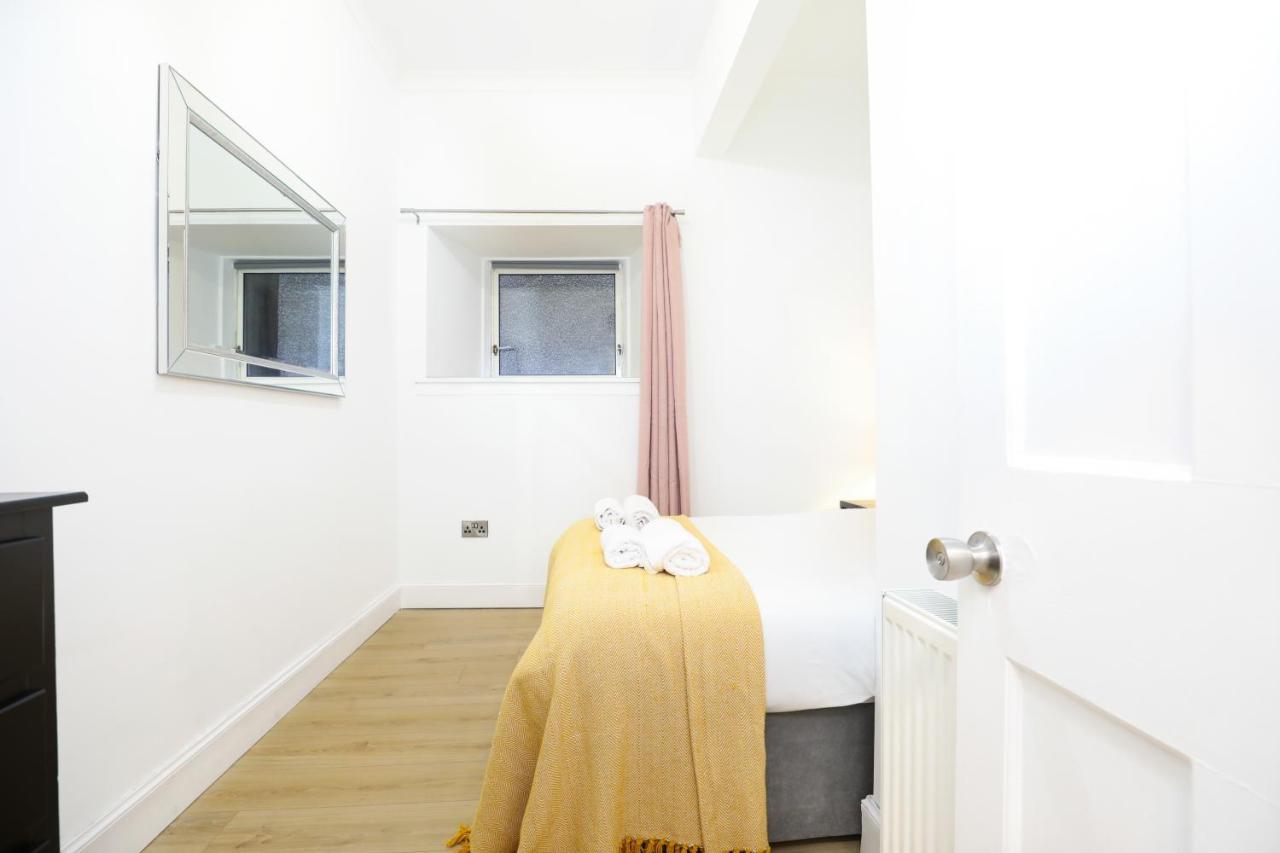 Stunning modern 3 bedroom apartment Edinburgh Buitenkant foto